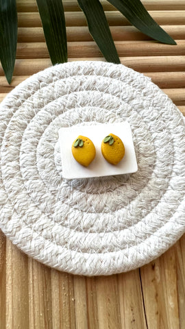 Fruit stud (lemon)